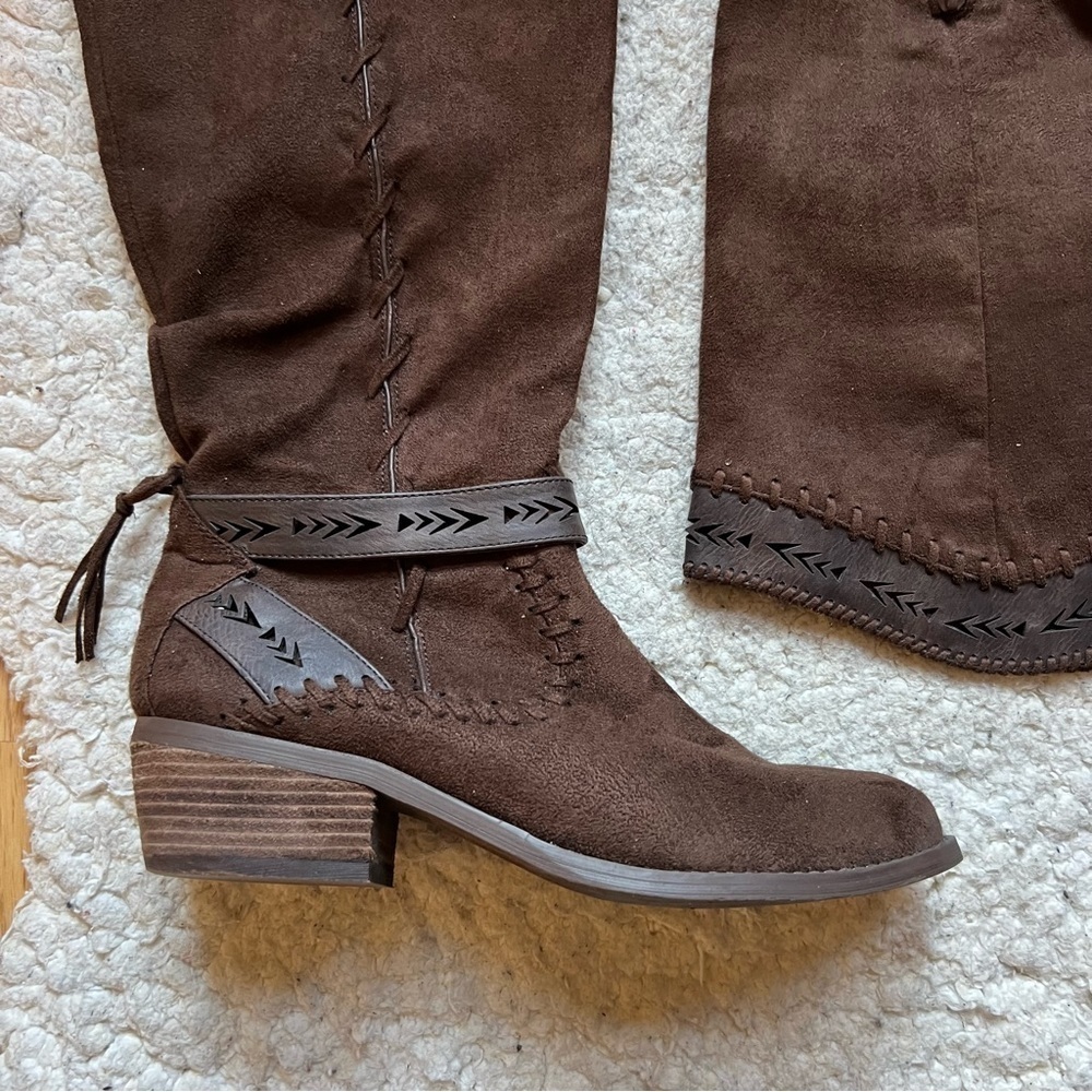 not rated: Sansa Faux Brown Suede 'Sansa Chelsea' Heeled Boots - Picture 4 of 13
